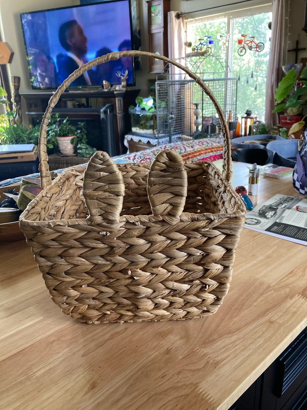 Handwoven Natural Seagrass Bunny-Ear Storage Basket with Handle